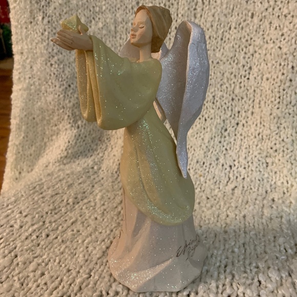 Enesco Foundations angel, 8 inches tall. - Picture 5 of 6